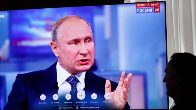 Vladimir Putin v televizi Rossija 24.