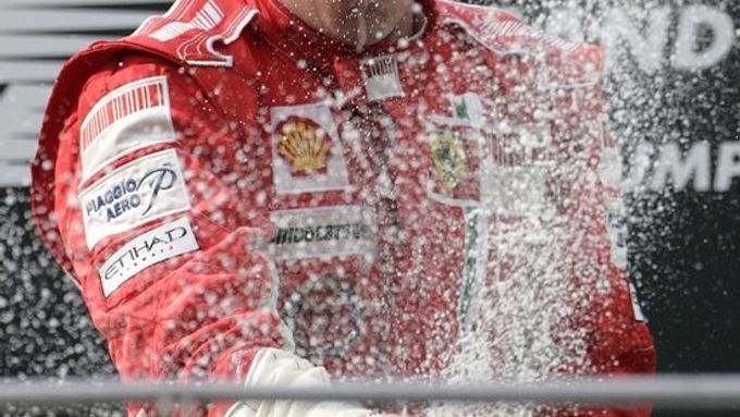Kimi Räikkönen letos vyhrál dva závody: Velkou cenu Malajsie a Španělska