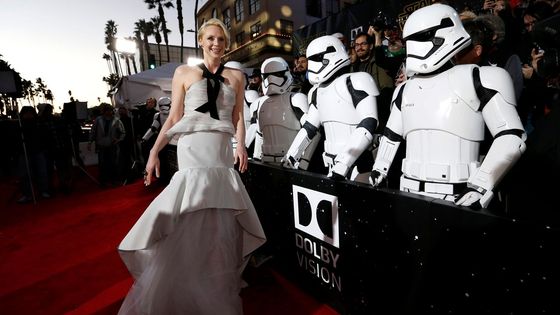 Obrazem: Síla se probudila! Premiéra Star Wars patřila k největším v dějinách Hollywoodu