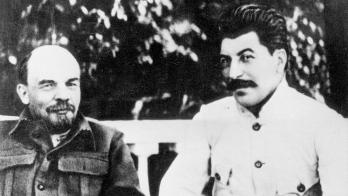 Lenin a Stalin na fotografii z roku 1919.