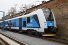 Mezi pražským Smíchovem a Radotínem nejezdí vlaky, na vině je závada vedení