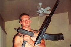 Hon na vraždícího veterána z Iráku skončil. Umrzl