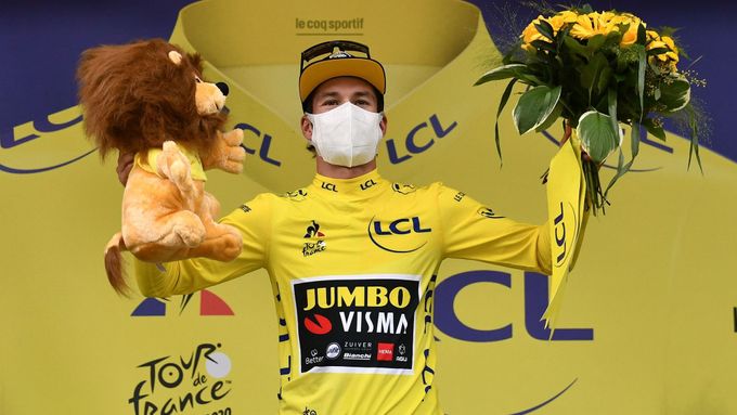 Primož Roglič už má žlutý dres pro lídra Tour de France