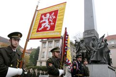 Stav české demokracie? Spokojena není ani polovina lidí
