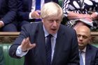 Johnsonova porážka: Poslanci chtějí zabránit brexitu bez dohody, bitva pokračuje