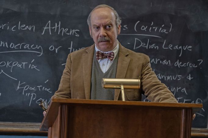 Paul Giamatti jako profesor Hunham.