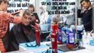 Andrej Babiš zamířil do Sapy 12. června 2016. Jeho den dokumentoval fotograf Lukáš Bíba.