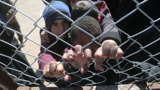 Děti v táboře al-Hol.