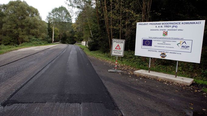 České silnice se letos masivně opravují. Ilustrační foto.