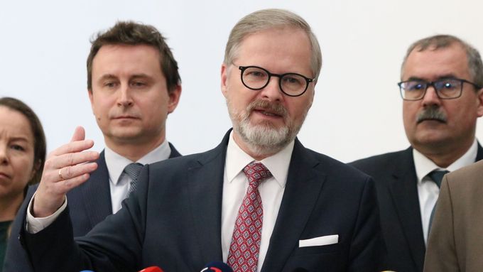 Jsem přesvědčený, že je ve veřejném zájmu, aby byl dům navrácen Židovské obci, sdělil Aktuálně.cz premiér Petr Fiala. Příští týdny ukáží, jestli po jeho slovech dojde skutečně k tomuto vrácení.