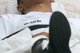 Lewis Hamilton je v pořádku po havárií během kvalifikace na Velkou cenu Evropy v Nürburgringu.