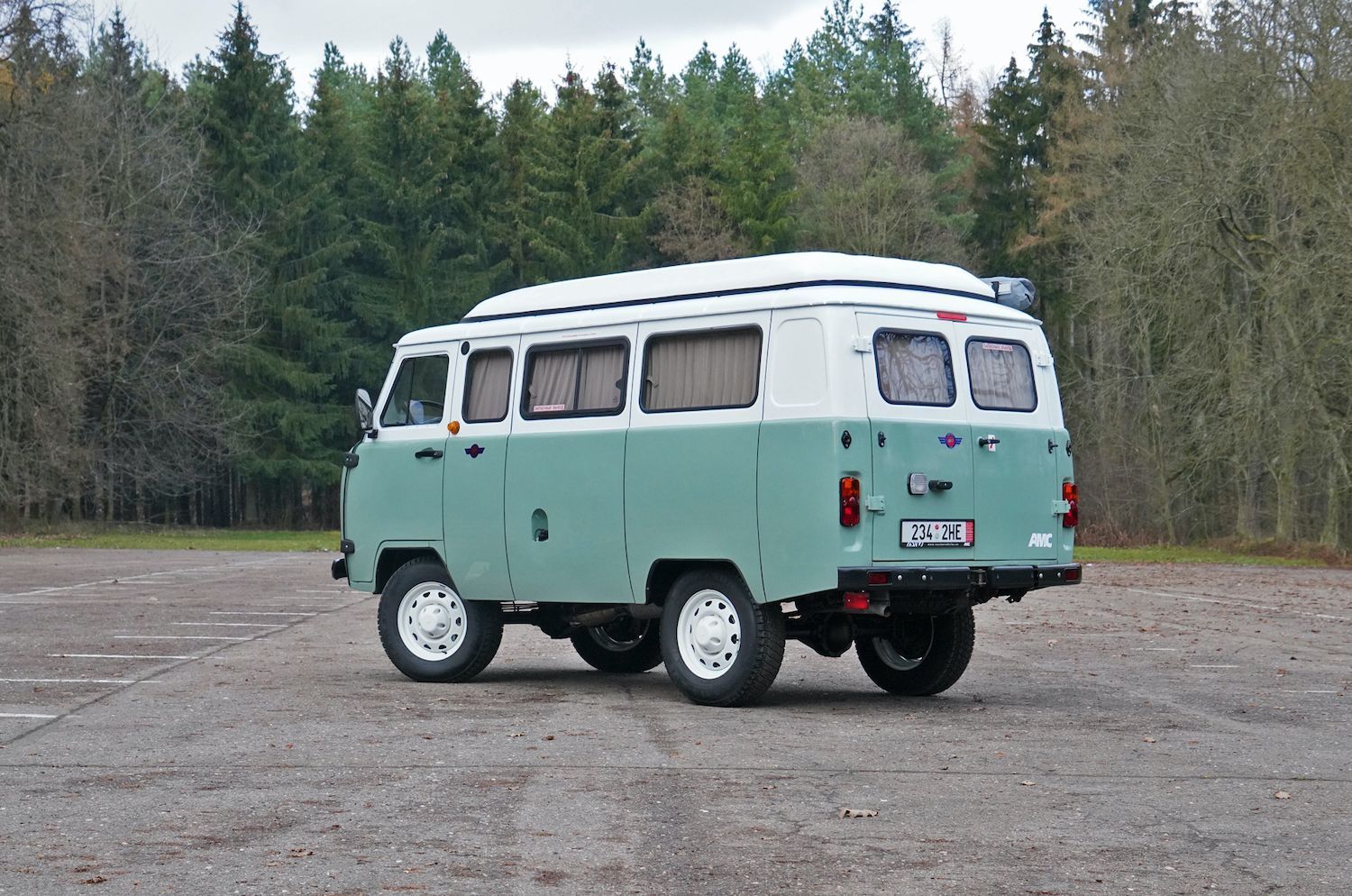 UAZ 2206 Bajkal - obytná buchanka