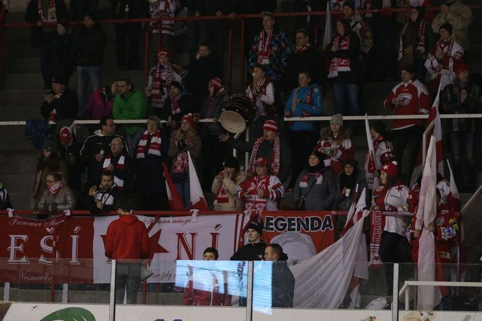 WSM, Slavia-K. Vary: fanoušci Slavie