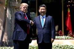 "Schůzka se Sim bude úžasná." Trump se těší na hlavu Číny, půjde i o cla