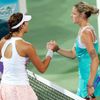 Garbine Muguruzaová a Karolína Plíšková v semifinále turnaje v Dubaji 2015