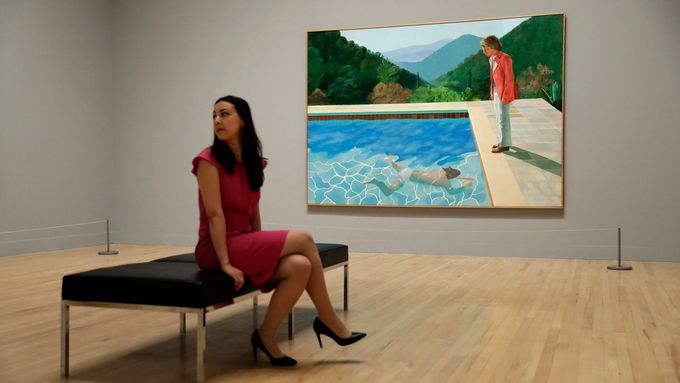 Hockneyho obraz byl vloni vystaven v londýnské galerii Tate Modern, která umělci připravila retrospektivní výstavu.