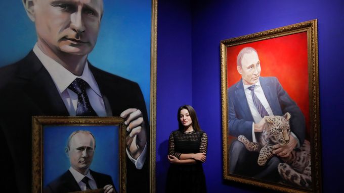 Julija Djuževová je podle očekávání stoupenkyní Vladimira Putina.