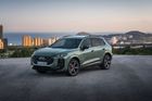 Audi ukáže veřejnosti poprvé novou generaci oblíbeného kompaktního SUV Q3, které dostane benzinové a naftové motory i plug-in hybridní verzi s dojezdem přes 100 km. Nechybí čtyřkolka, všechny Q3 už ale mají pouze samočinnou převodovku. Připravuje se také premiéru konceptu, pod nímž bude poprvé podepsaný nový šéfdesignér značky Massimo Frascella.