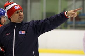 Růžička nasadil kulich a vítal hvězdy KHL Sobotku i Červenku