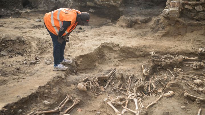 Archeologové na Hradecku objevili zřejmě nejdelší pravěkou mohylu v Evropě