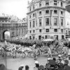 Královna Alžběta II., korunovace, historie, Velká Británie, Zahraničí