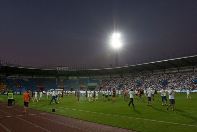 FNL, Baník-Opava: fanoušci Baníku na hřišti