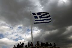 Řecko nevylučuje referendum o eurozóně, skepse narůstá