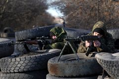 Další oběti na Ukrajině. Zahynulo sedm vojáků a civilistů
