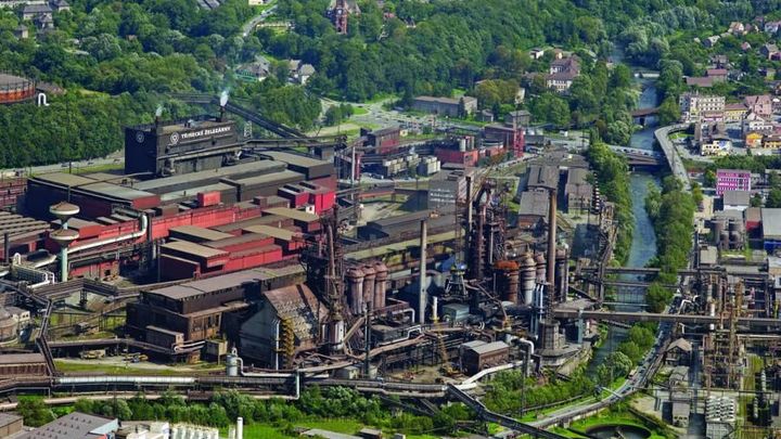 Z Třineckých železáren unikl hutní plyn, hasiči uzavřeli okolí; Zdroj foto: Třinecké železárny