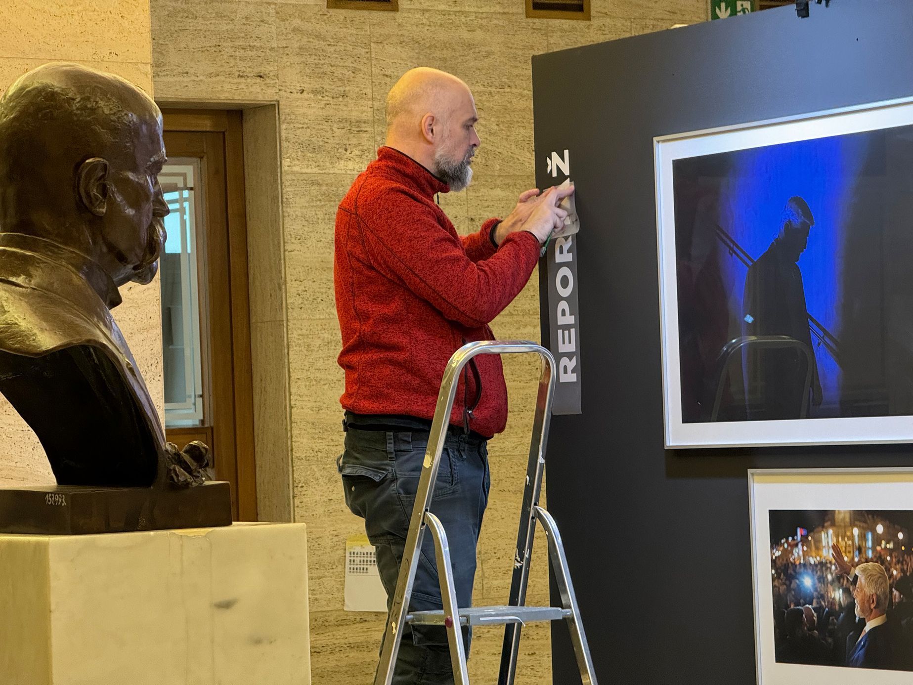 Pohledy do zákulisí soutěže Czech Press Photo (fotografie k podcastu Za závěrkou)