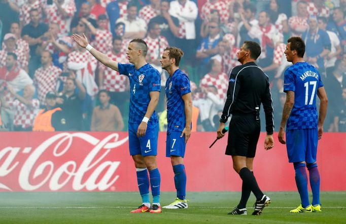 Euro 2016,Česko-Chorvatsko: výtržnosti chorvatský fanoušků