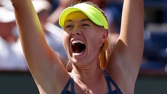 FOTO Duel tenisových krásek vyhrála Ruska. Emocemi nešetřila