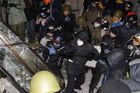 Odejděte. Ukrajinská ministryně hrozí výjimečným stavem
