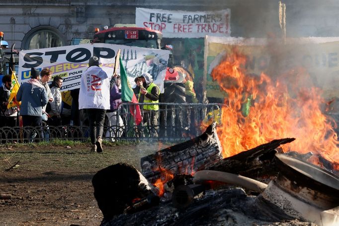 Protesty farmářů v centru Bruselu 1. února 2024.