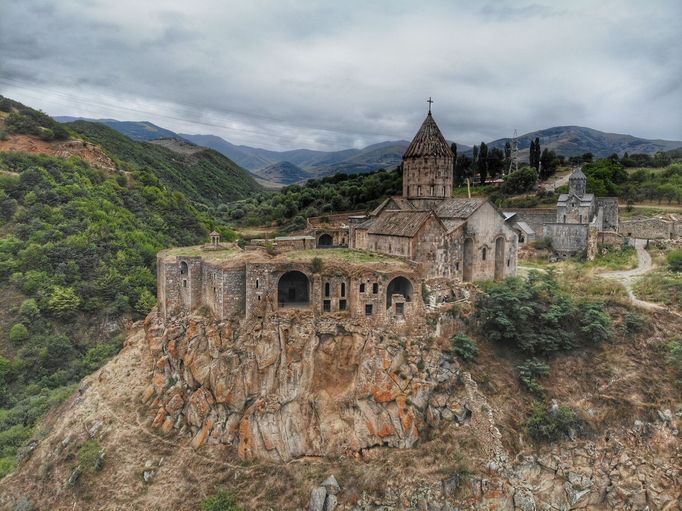 Klášter Tatev v Arménii.