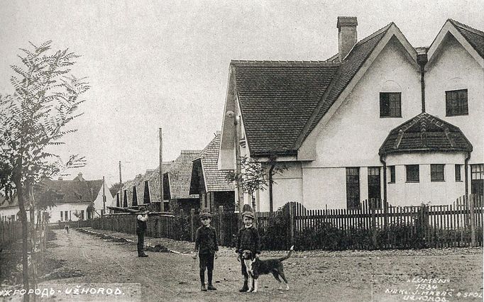 Kolonie pro státní zaměstnance Malá Praha v Užhorodě roce 1921.