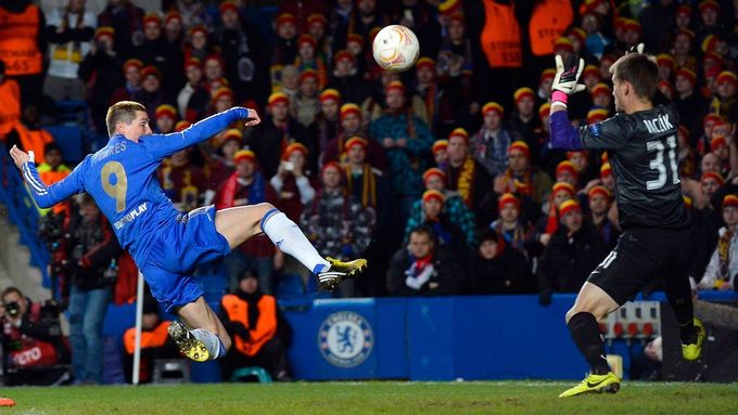 Chelsea se Spartou sice v minulosti hrála, ale tentokrát už na duel Torres - Vaclík určitě nedojde.