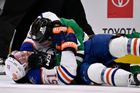 Smršť ve třetí třetině. Dallas pěti góly otočil první finále konference
