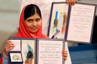 Nemohu tomu uvěřit, plakala po návratu do Pákistánu nobelistka Malala. Setkala se s premiérem