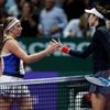 Jelena Ostapenková a Garbiňe Muguruzaová na Turnaji mistryň