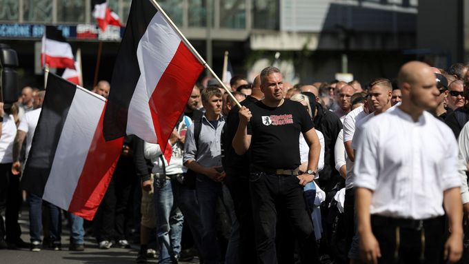 Sobotní pochod neonacistů v Berlíně.