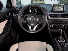 Interiér působí funkčním dojmem.