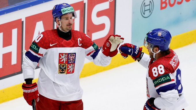 Roman Červenka a David Pastrňák zůstávají po čtvrtfinále na předních příčkách bodování MS.