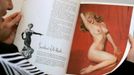 Dne 27.9.2017 zemřel ve věku 91 let Hugh Hefner. Na snímku je první číslo magazínu Playboy z roku 1953, na kterém se objevila Marilyn Monroe.