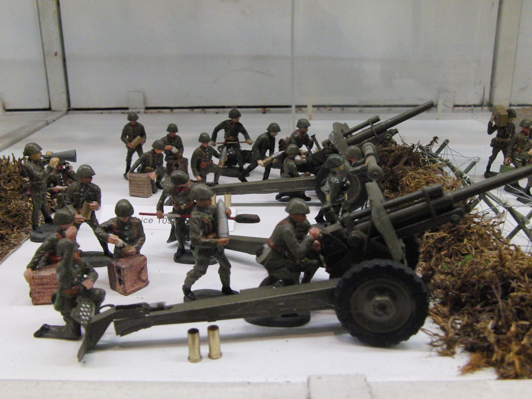 Vojáčci a modely vojenské techniky Lubora Šušlíka