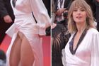 Českou topmodelku v Cannes zradily šaty. Nechtěně předvedla i spodní prádlo