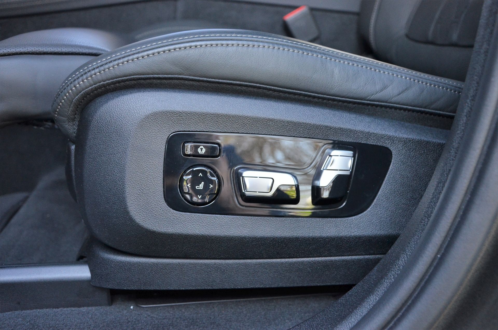 BMW X6 M50i 2019 2020