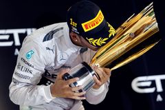 Hamilton mistrem F1, Rosberga zradila v Abú Zabí technika