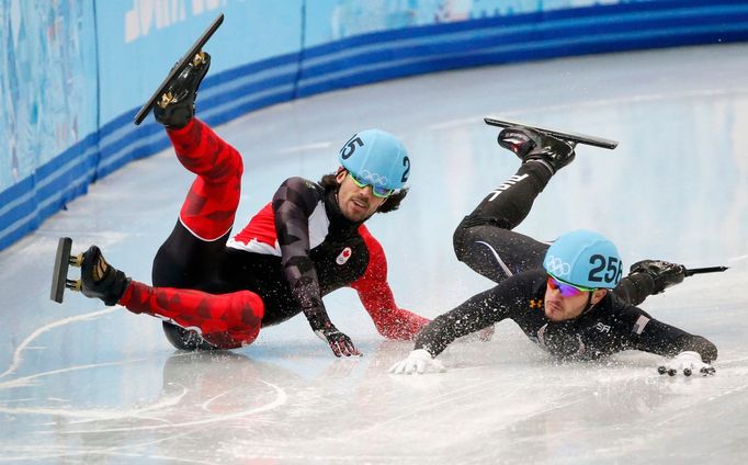 Soči 2014, short track M: pád