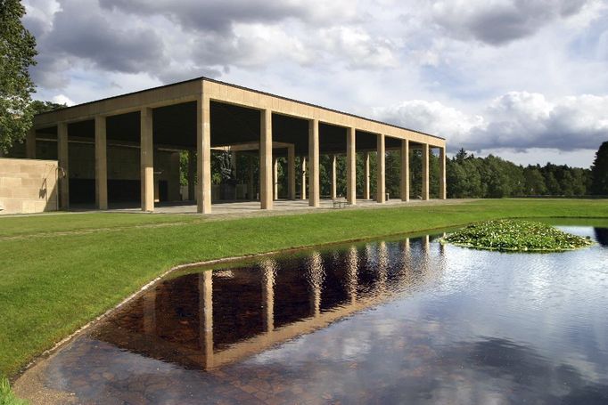 hřbitov Skokskyrkogarden ve Stockholmu patří na seznam Světového dědictví UNESCO